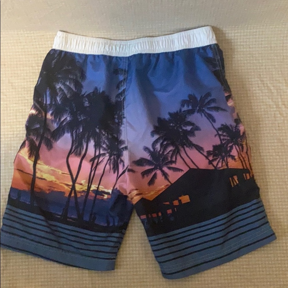 SWIMMING TRUNKS! - Picture 2 of 2